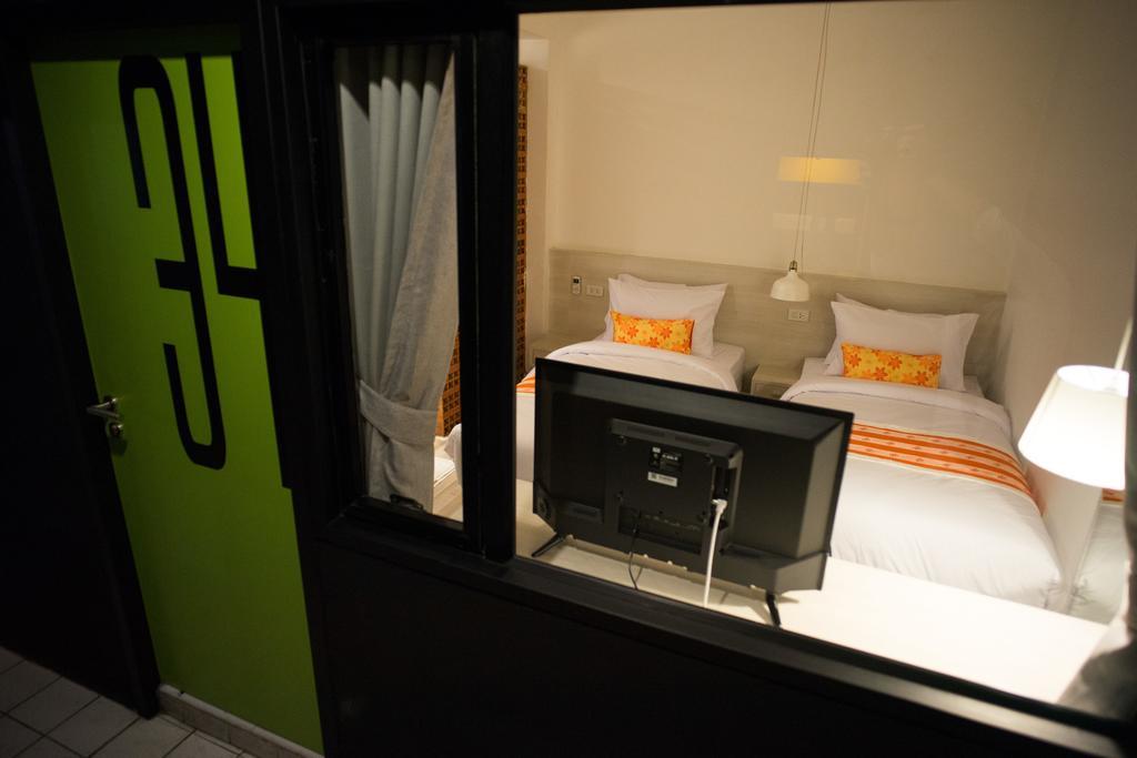 202 House Hotell Chiang Mai Exteriör bild