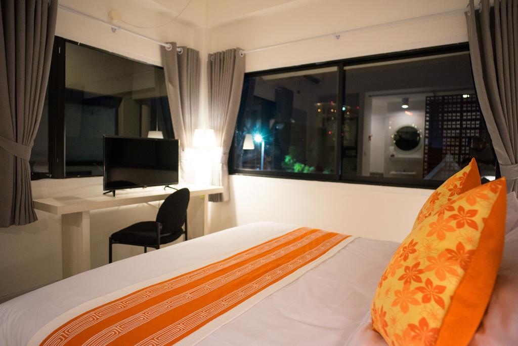 202 House Hotell Chiang Mai Exteriör bild